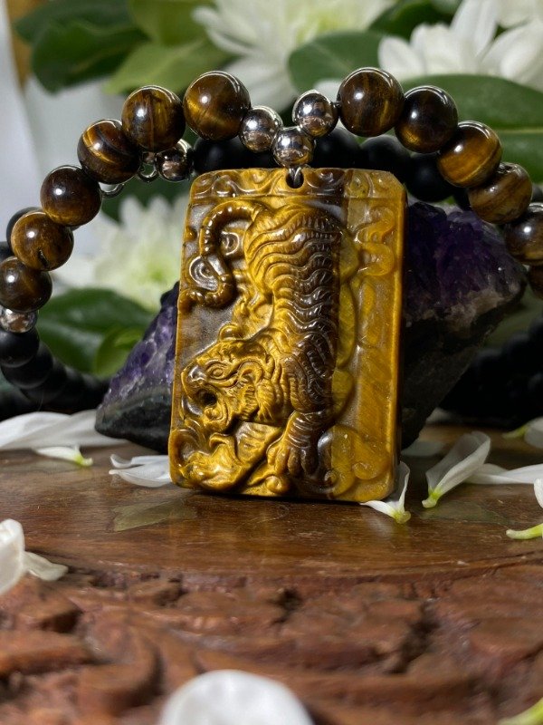 Producto - Collar talismanico de talla ojo de tigre 048