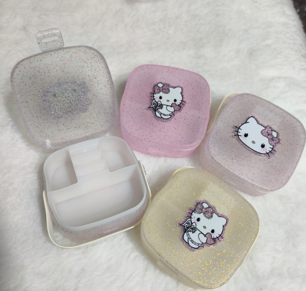 Producto - Alajero sanrio con brillos cada uno - 1