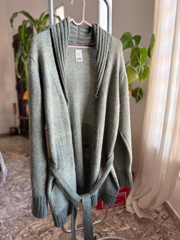 Producto - CAMPERA HILO VERDE