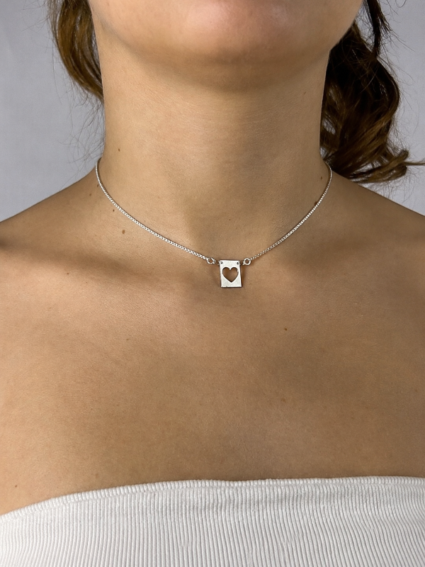Producto - CADENA CORAZÓN CALADO 1011