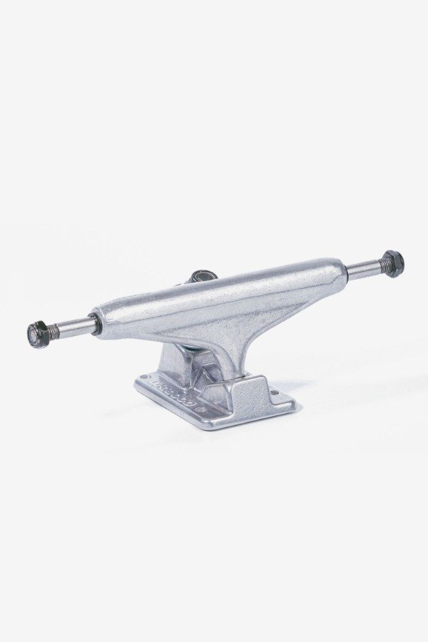Producto - Juego de Trucks WOODOO II RAW