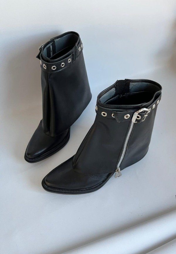 Producto - Rebel 2 en 1 - Eco Cuero Desmontable - 2