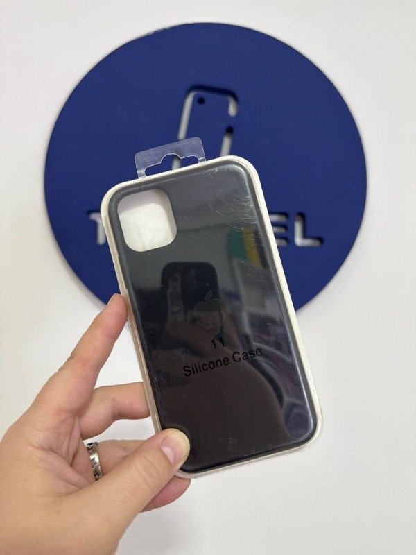Producto - FUNDA SILICONE CASE CON LOGO IPHONE 11