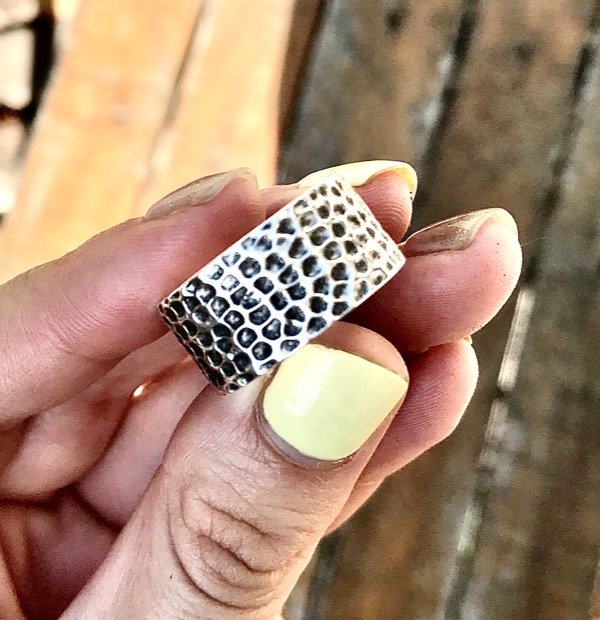 Producto - Anillo Martelado ancho