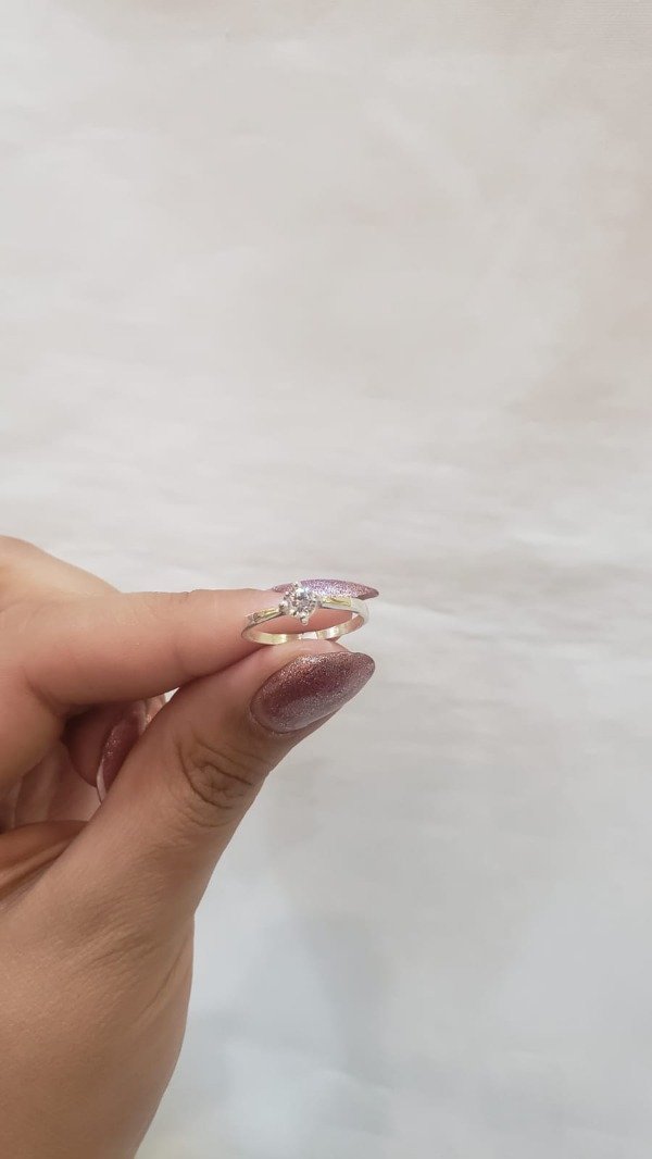 Producto - Anillo cintillo con dorado