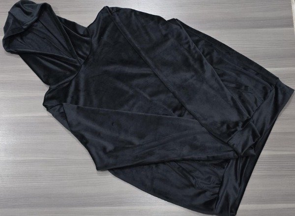 Producto - Buzo Plush Premium Negro Con Capucha TALLES (S/M/XL/XXL)