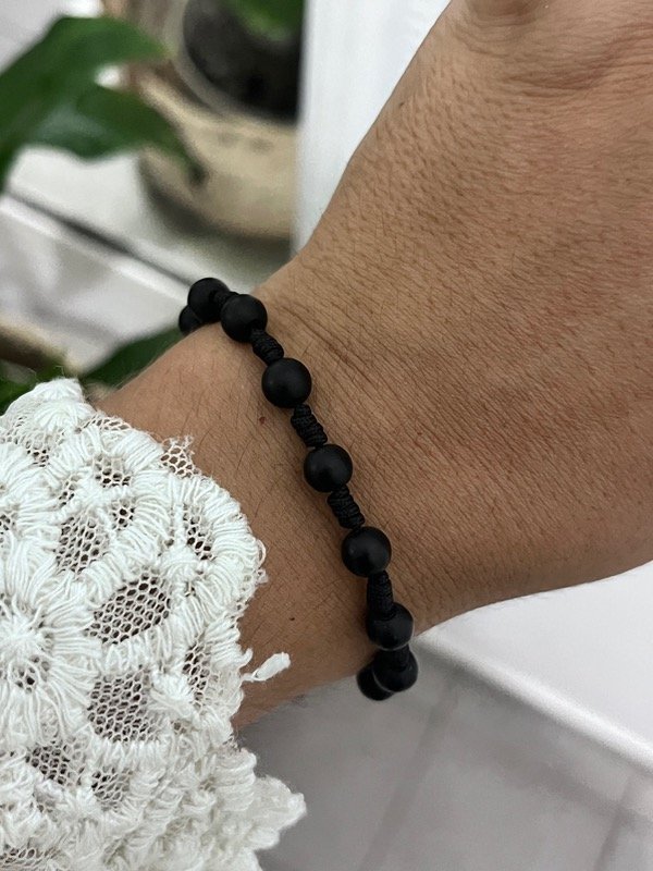 Producto - Pulseras con piedras volcánicas , ajustable