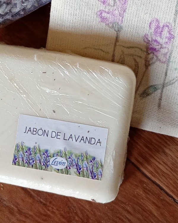 Producto - Jabón de lavanda - 1