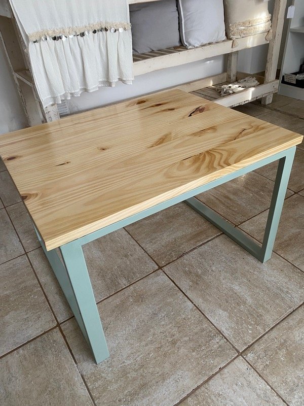 Producto - Mesa ratona Kira