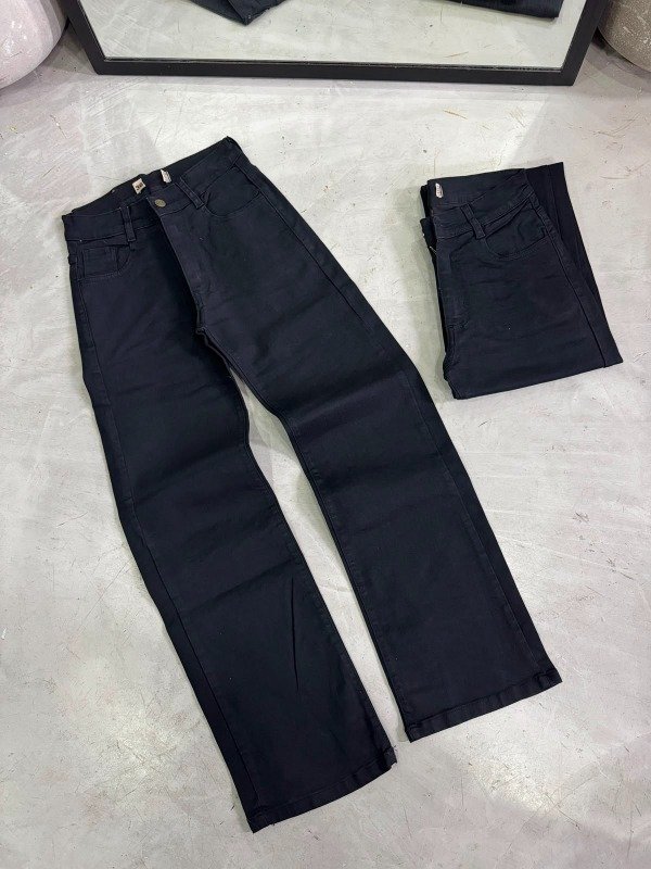 Producto - JEANS RECTO MORA (UNIDAD) - 1