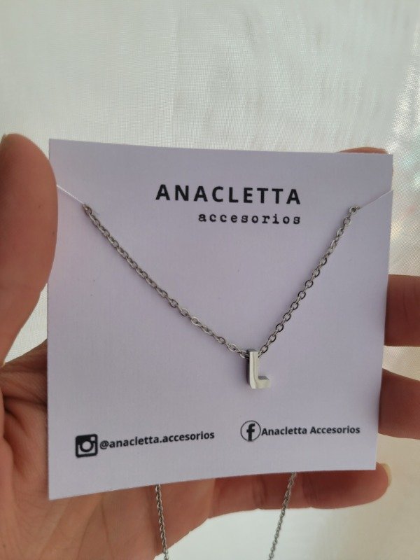 Producto - Gargantilla incial pasante L AQ