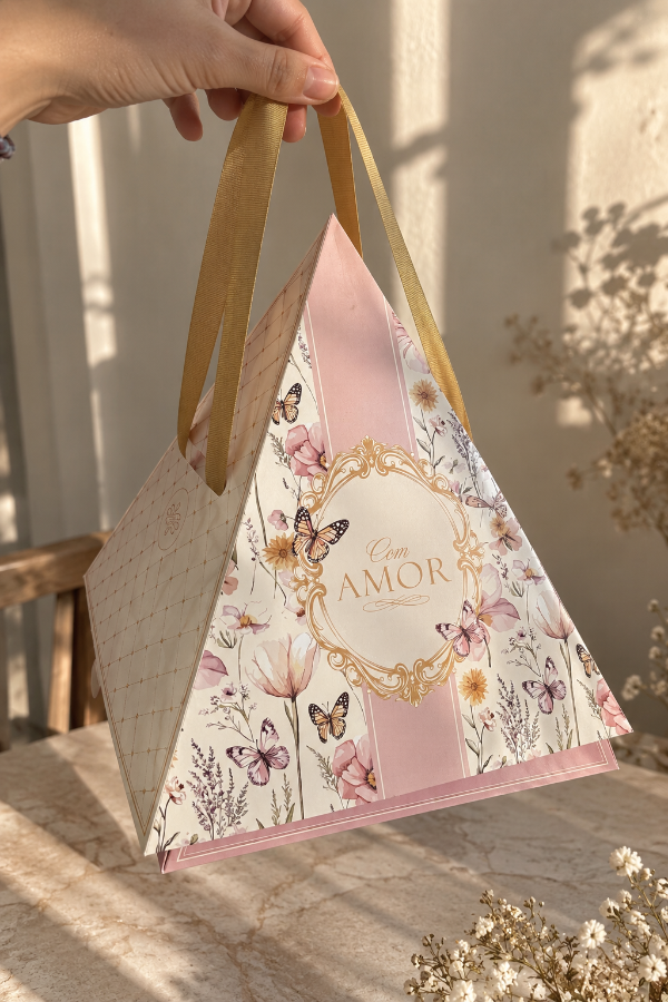 Producto - Pirámide con ramo de flores