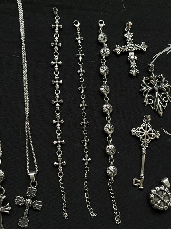 Producto - Pulsera Chrome hearts