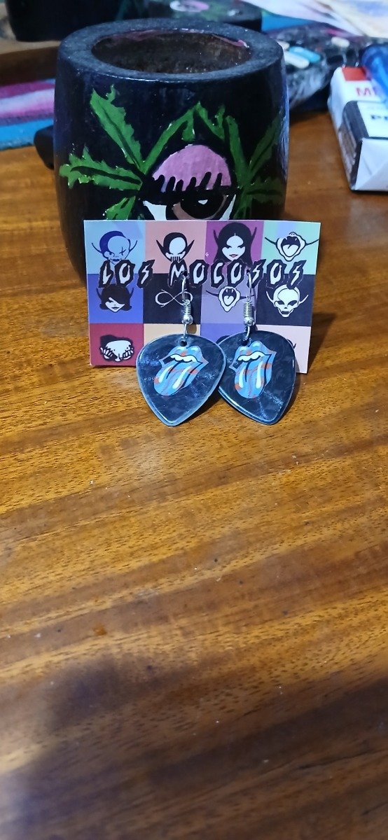 Producto - Aritos de stones 10