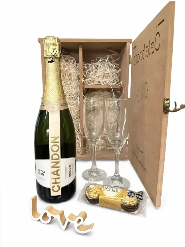 Producto - Caja Box de Champagne Chandon + Copas + Ferrero Rocher + Regalo - 0