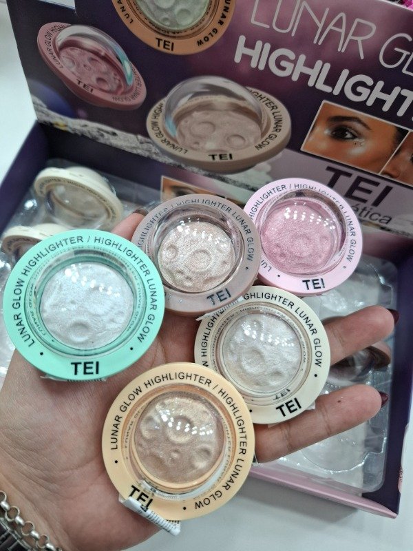 Producto - Iluminador en polvo LUNAR GLOW tei cosmética