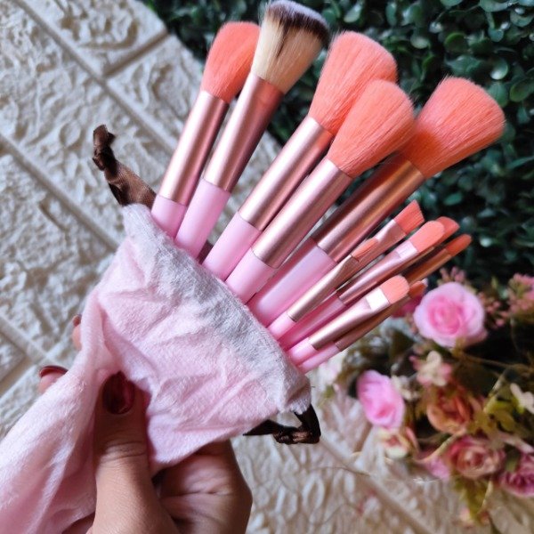 Producto - Brochas x12 con bolsita de tela