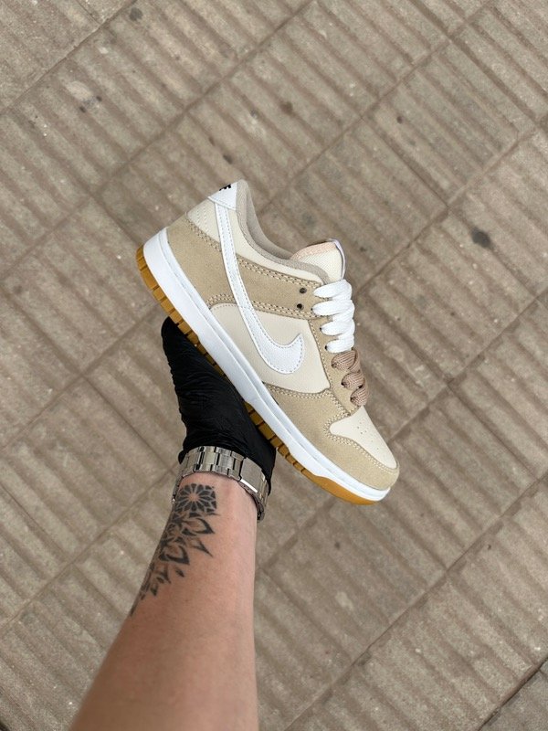 Producto - SB DUNK BEIGE P BLANCA
