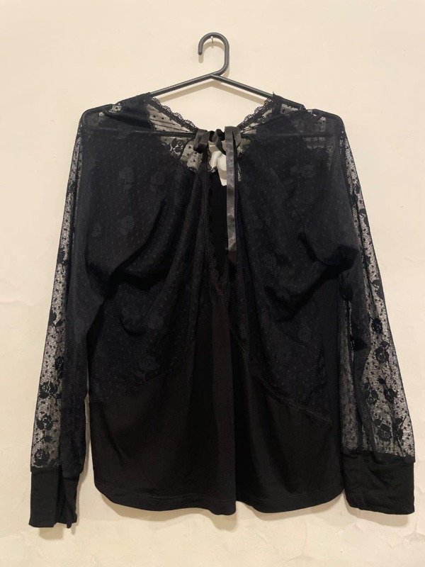 Producto - Torso Negro mangas encaje M/L