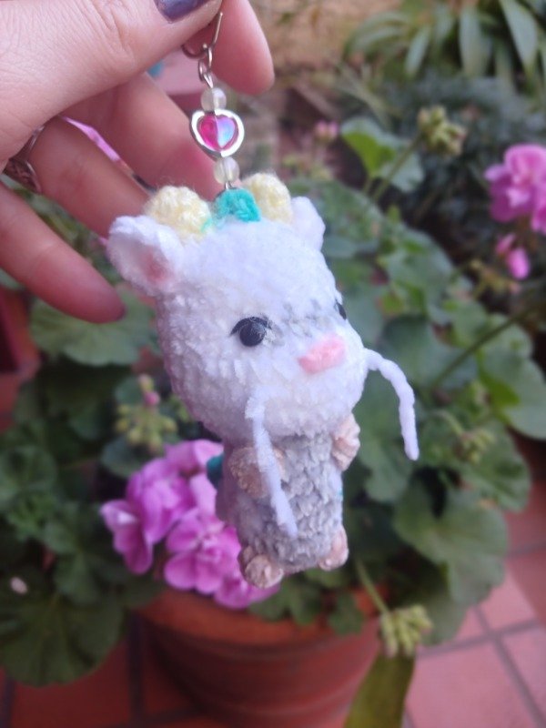 Producto - Haku  llavero chenille - 0
