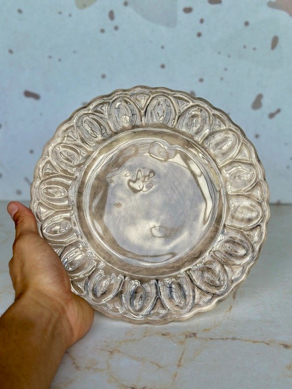 Producto - Plato flor - negro rústico