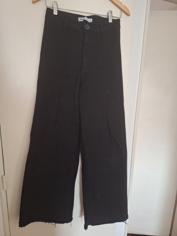 Producto - Jean negro ancho Zara