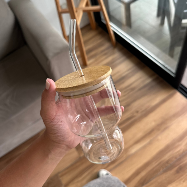Producto - Vaso de vidrio 500ml con tapa de bambu + sorbete