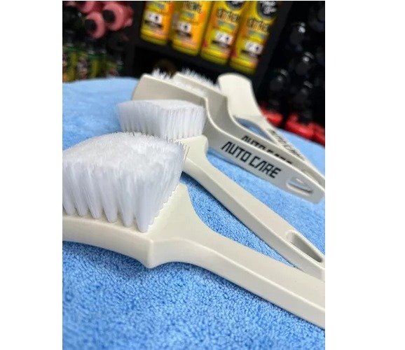 Producto - CEPILLO CERDA INTERMEDIA PARA TAPIZADO