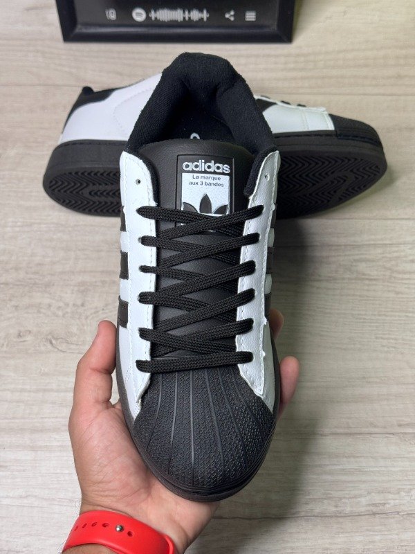 Producto - Adidas Superstars Panda - 1