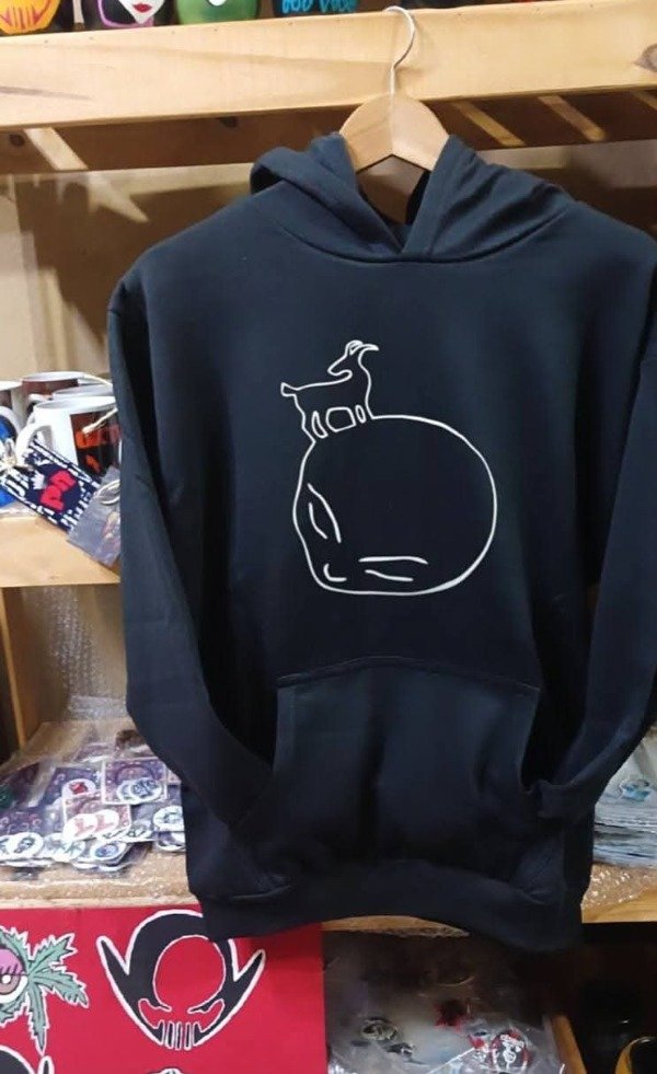 Producto - Buzo la luna y la cabra 2