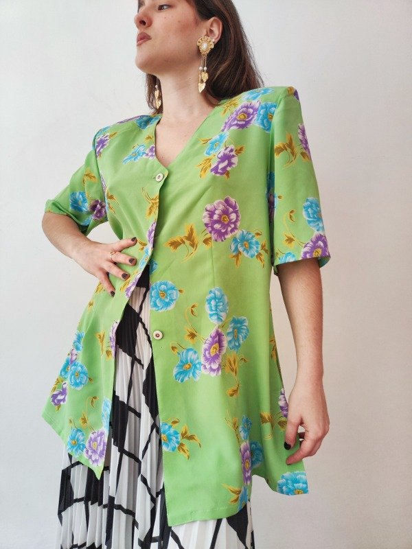 Camisa manzana de flores — imagen 2