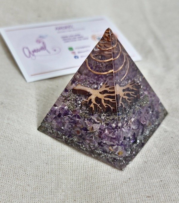 Producto - Pirámide Orgón Árbol Amatista