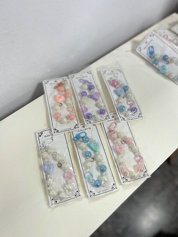 Producto - Llavero phone strap perlitas