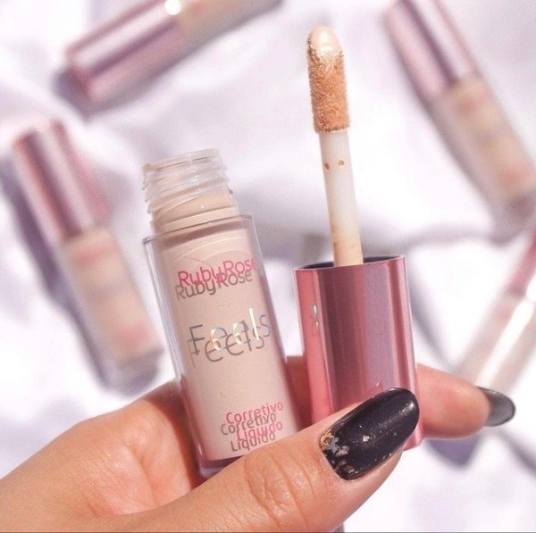 Producto - Corrector Liquido Feels - Ruby Rose