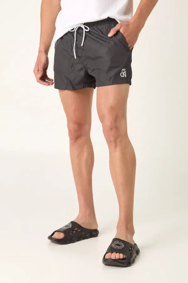 Producto - Short Korok Negro Tascani