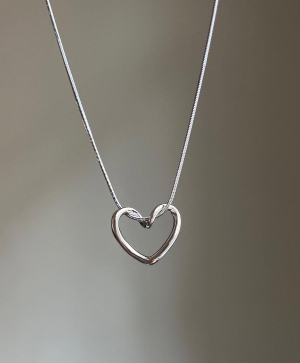 Producto - Gargantilla love acero quirúrgico