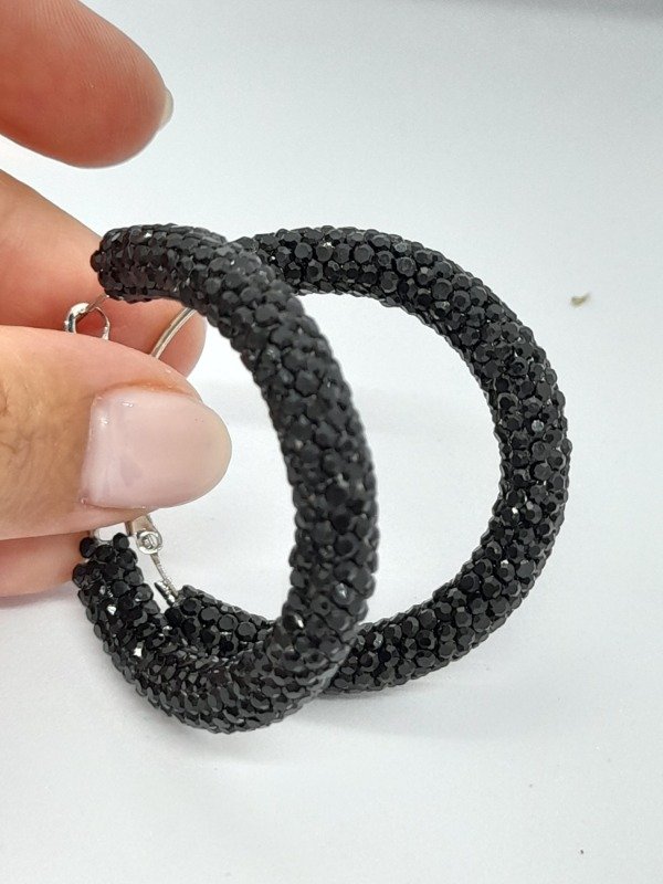 Producto - Argollas con gemas negras