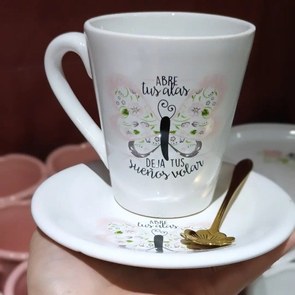 Producto - SET PLATO REDONDO+ TAZA MARIPOSA 1