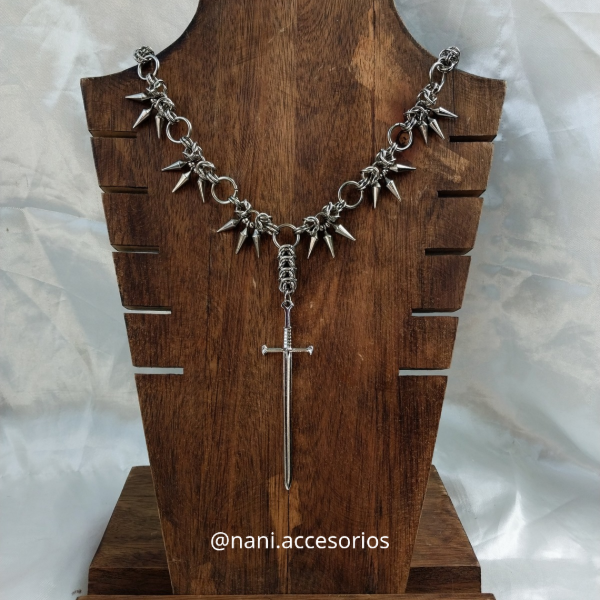Producto - Collar Daga xl