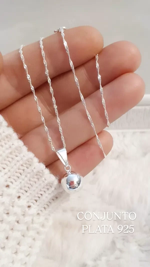 Producto - Conjunto dije pelotita lisa