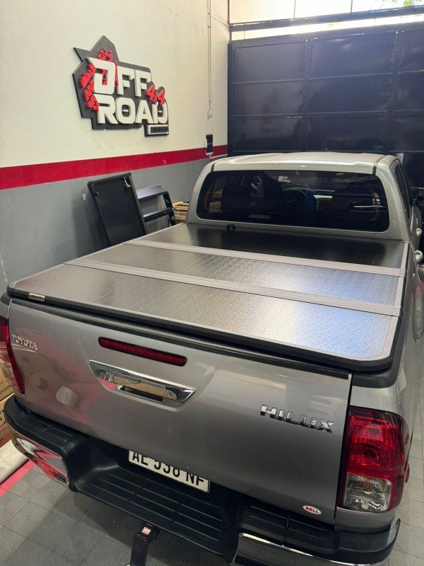 Producto - Tapa B-rough Bracco Hilux 2005-2015 y 2016 en adelante