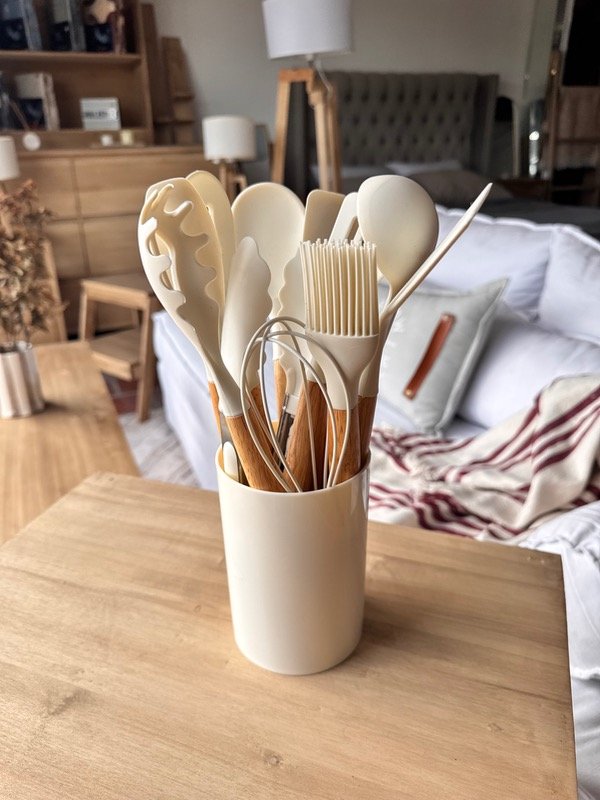 Producto - Set 12 utensilios blancos