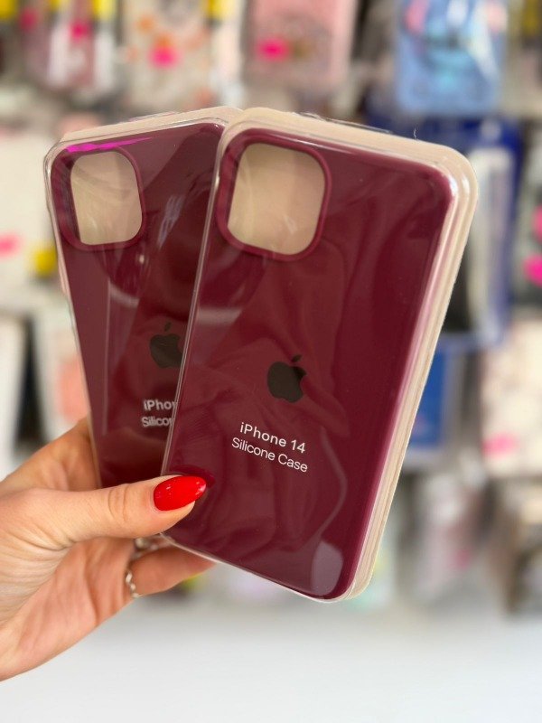 Producto - Silicone case IPhone 14 bordo oscuro
