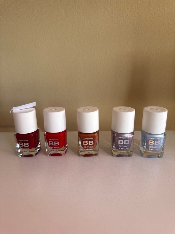 Producto - Esmalte de uñas BB