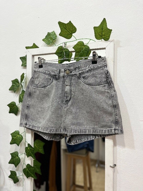 Producto - Minishort Gris