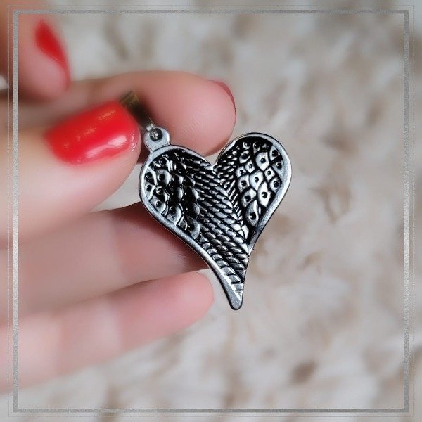 Producto - Dije corazon alas macizas