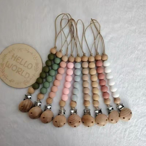 Producto - portachupete silicona bolitas