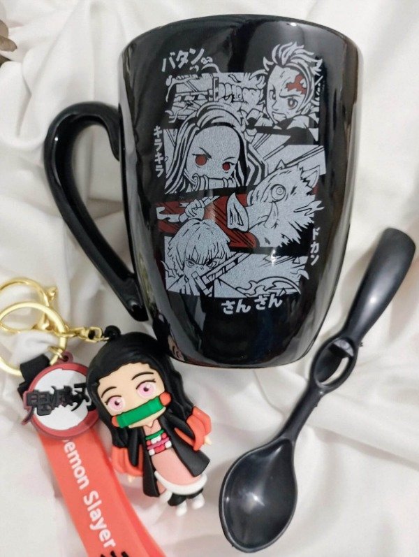 Producto - TAZA Y LLAVERO DE DEMON SLAYER 2