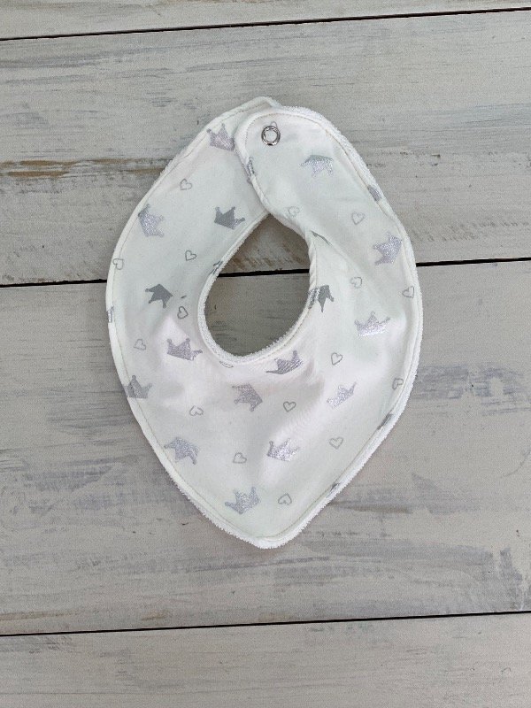 Producto - Babero coronitas