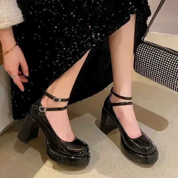 Producto - Mary janes charol plataforma